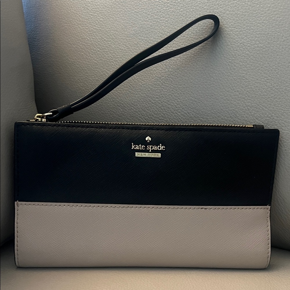 Kate Spade Black and Gray Wristlet